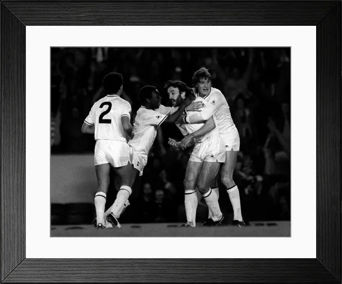 Framed Print : Tottenham v Wolverhampton - 1981 FA Cup Semi-Final Replay 1981 Framed Print : Tottenham v Wolverhampton - 1981 FA Cup Semi-Final Replay 1981