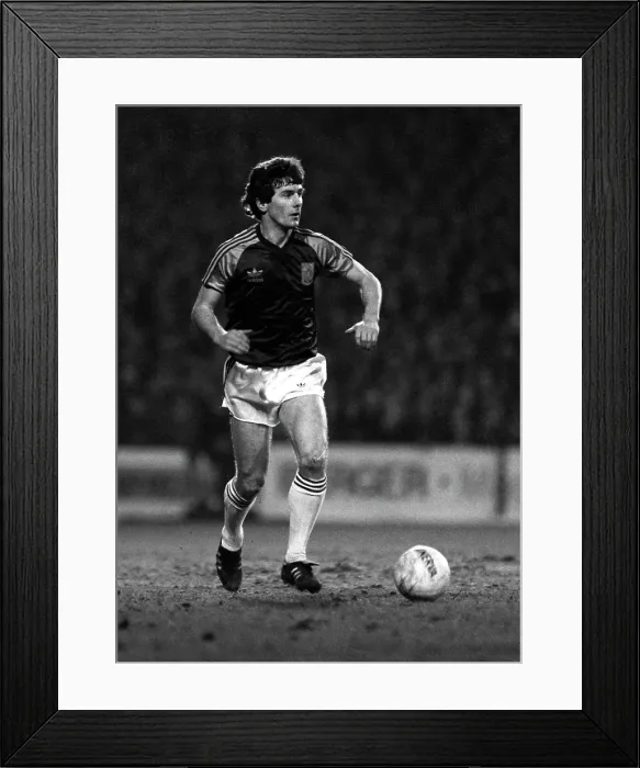 Framed Print : West Ham v Dinamo Tbilisi - European Cup Winners Cup 1981 Framed Print : West Ham v Dinamo Tbilisi - European Cup Winners Cup 1981