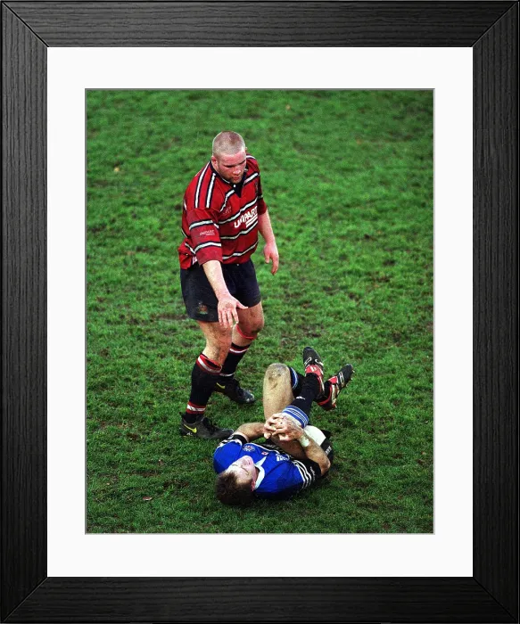Framed Print : Rugby Union: Bath v Gloucester Framed Print : Rugby Union: Bath v Gloucester