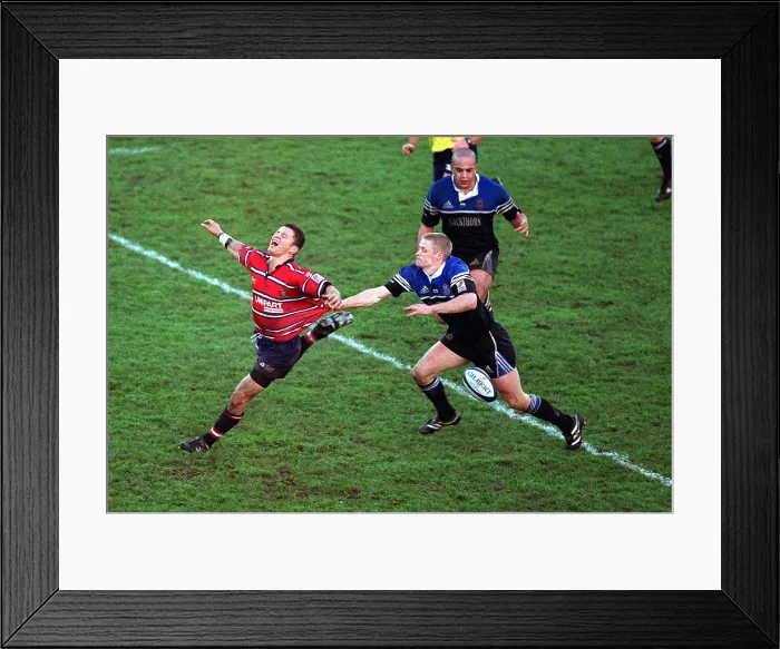 Framed Print : Rugby Union: Bath v Gloucester Framed Print : Rugby Union: Bath v Gloucester