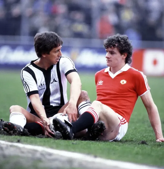 Framed Print : Notts County v Man United 1982 Framed Print : Notts County v Man United 1982