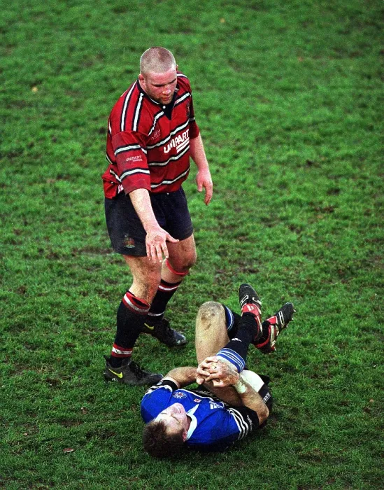 Framed Print : Rugby Union: Bath v Gloucester Framed Print : Rugby Union: Bath v Gloucester