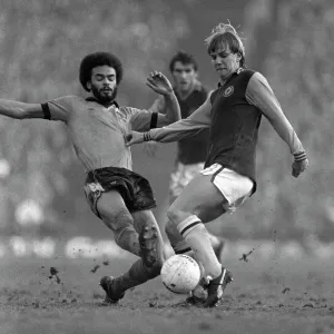 Wolves v Aston Villa - Football League February 1981