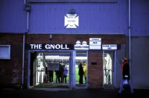 : 14/12/2002 Heineken Cup Rugby Union Neath v Calvisano General View from outside The Gnoll Credit