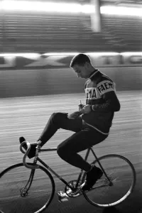 Trending: 6 Day Cycle Race