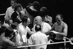 Monochrome Prints: Henry Cooper v Joe Bugner