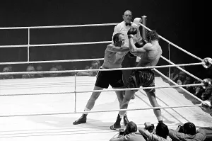 Monochrome Prints: Henry Cooper v Joe Bugner