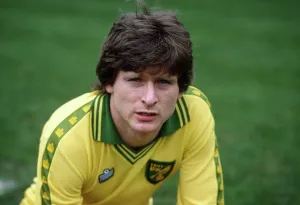 Arsenal Prints: Norwich City v Arsenal