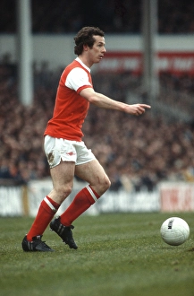 Arsenal Prints: Tottenham Hotspur v Arsenal